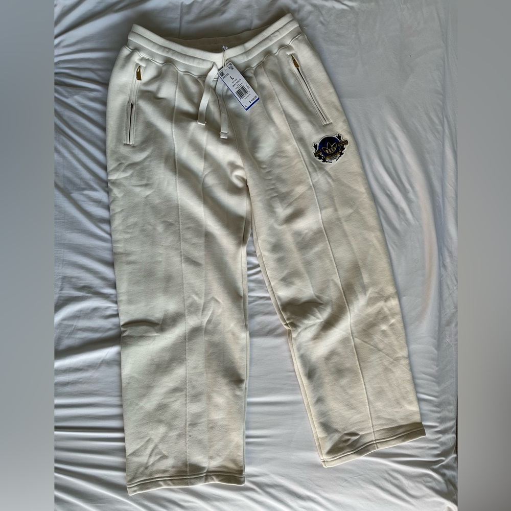 NWT Adidas Cloud White Olympic Pants - Picture 8 of 8